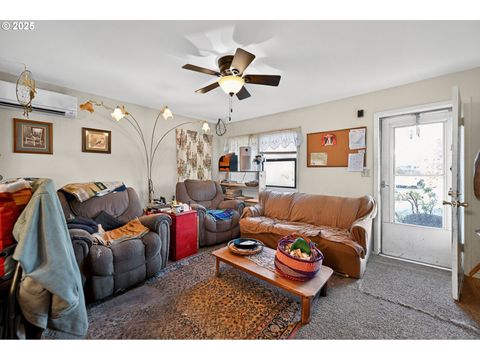 Tiny photo for 48386 Jasper Dr, Oakridge, OR 97463 (MLS # 170107794)