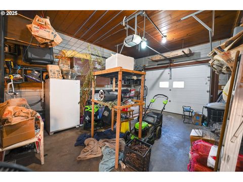 Tiny photo for 48386 Jasper Dr, Oakridge, OR 97463 (MLS # 170107794)