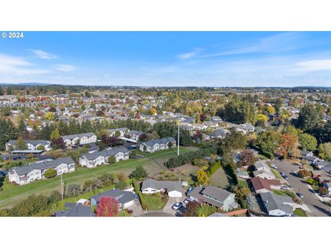 A home in Keizer