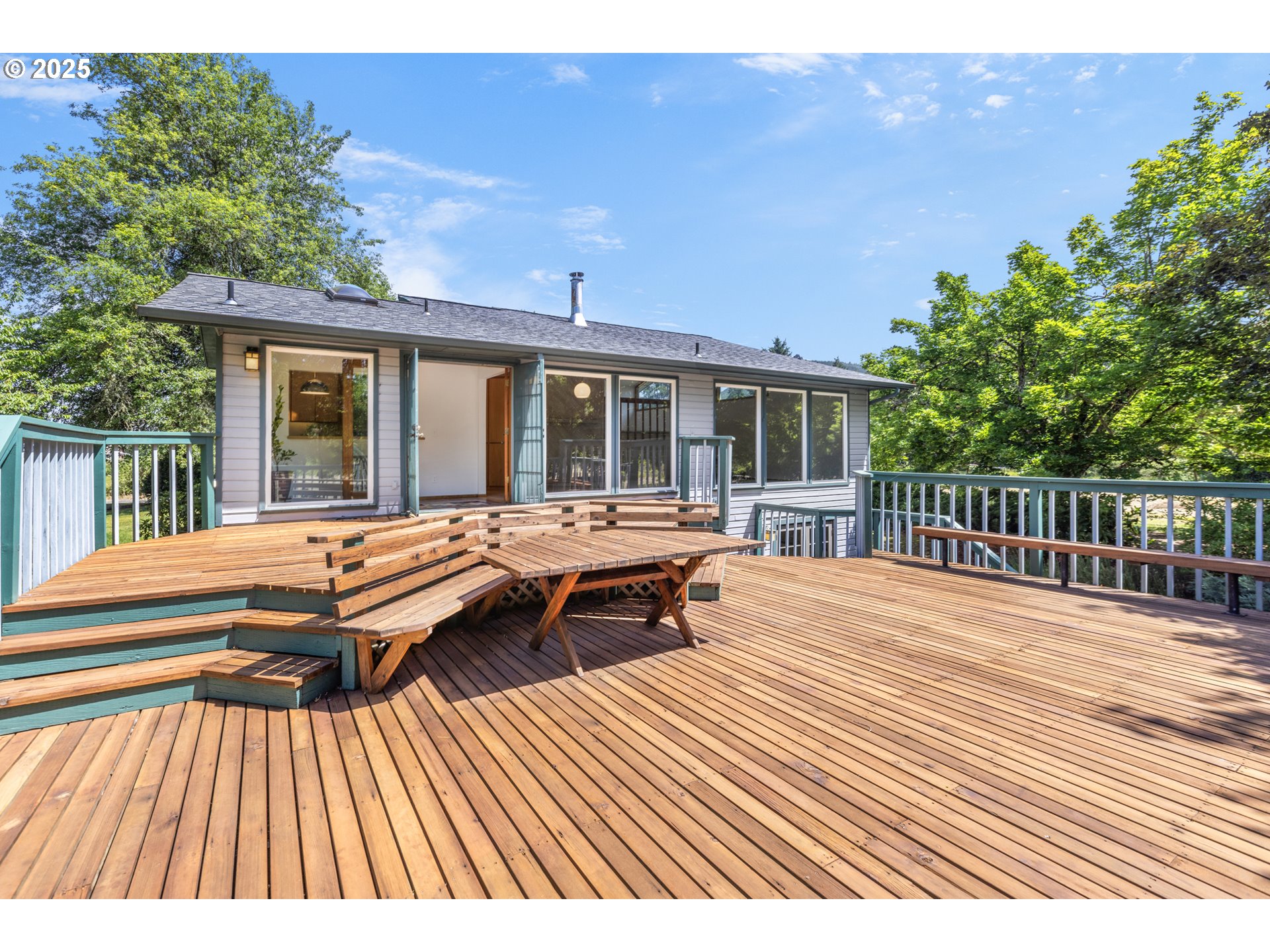 Cottage Grove, Oregon 97424, United States, 3 Bedrooms Bedrooms, ,3 BathroomsBathrooms,Residential,Active,151897