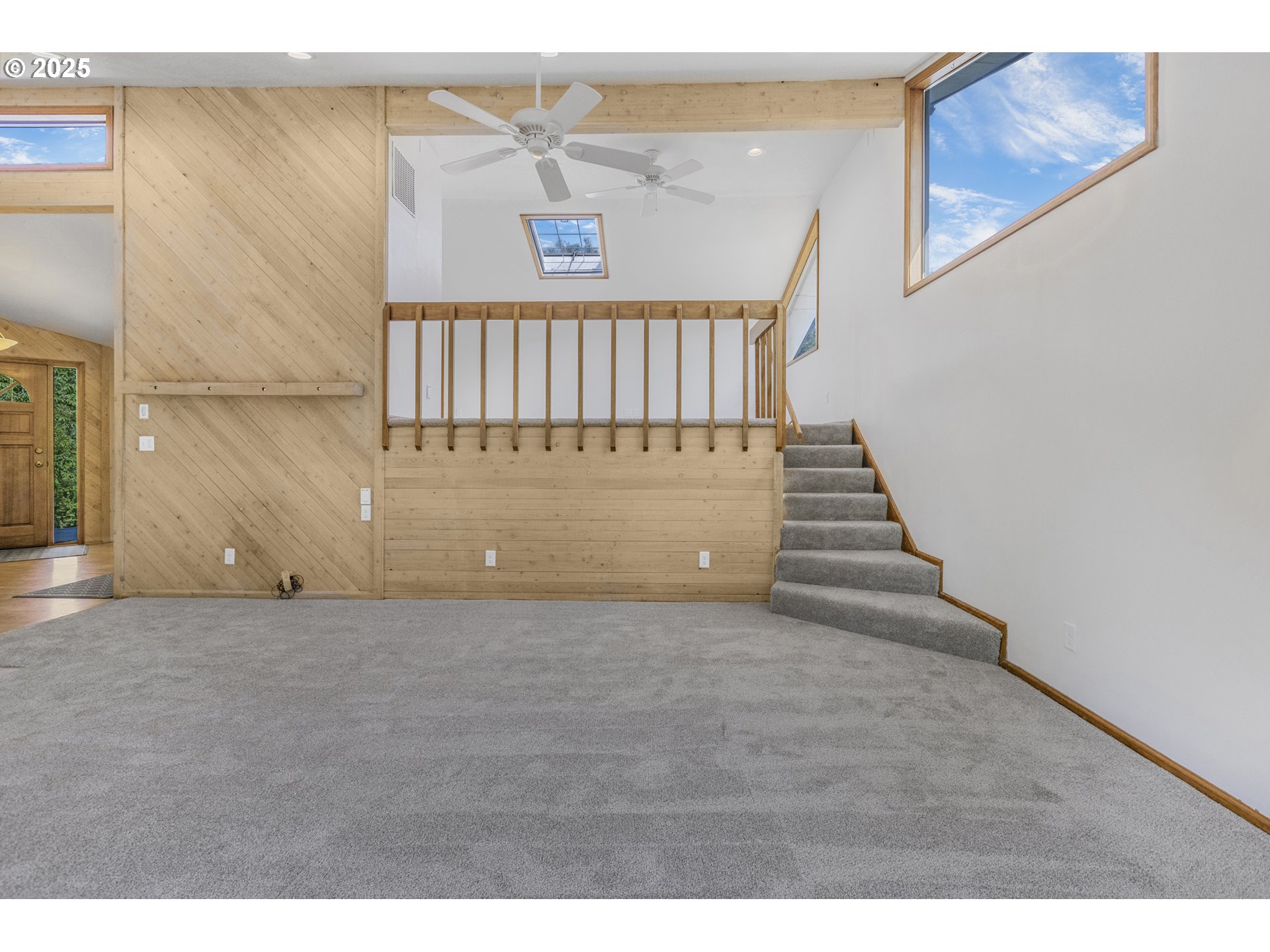 Cottage Grove, Oregon 97424, United States, 3 Bedrooms Bedrooms, ,3 BathroomsBathrooms,Residential,Active,151897