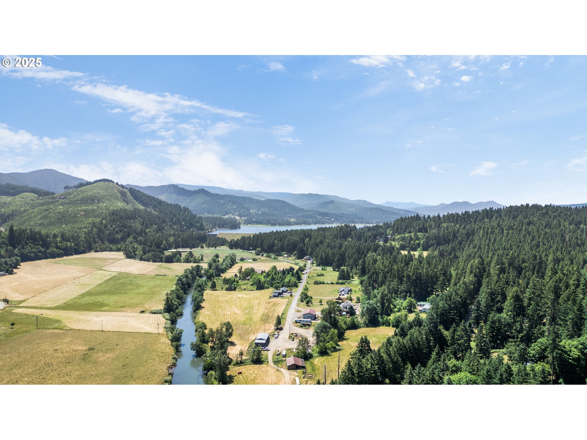 Cottage Grove, Oregon 97424, United States, 3 Bedrooms Bedrooms, ,3 BathroomsBathrooms,Residential,Active,151897