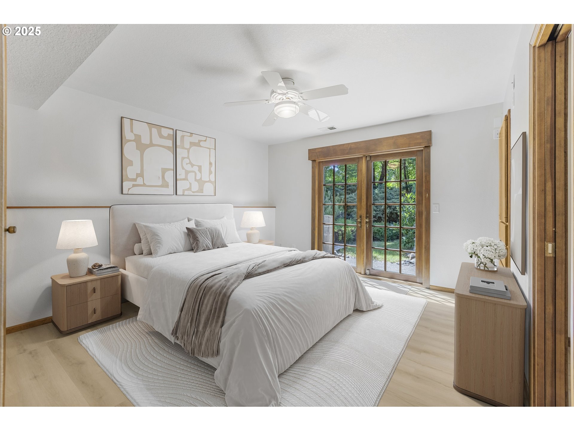 Cottage Grove, Oregon 97424, United States, 3 Bedrooms Bedrooms, ,3 BathroomsBathrooms,Residential,Active,151897