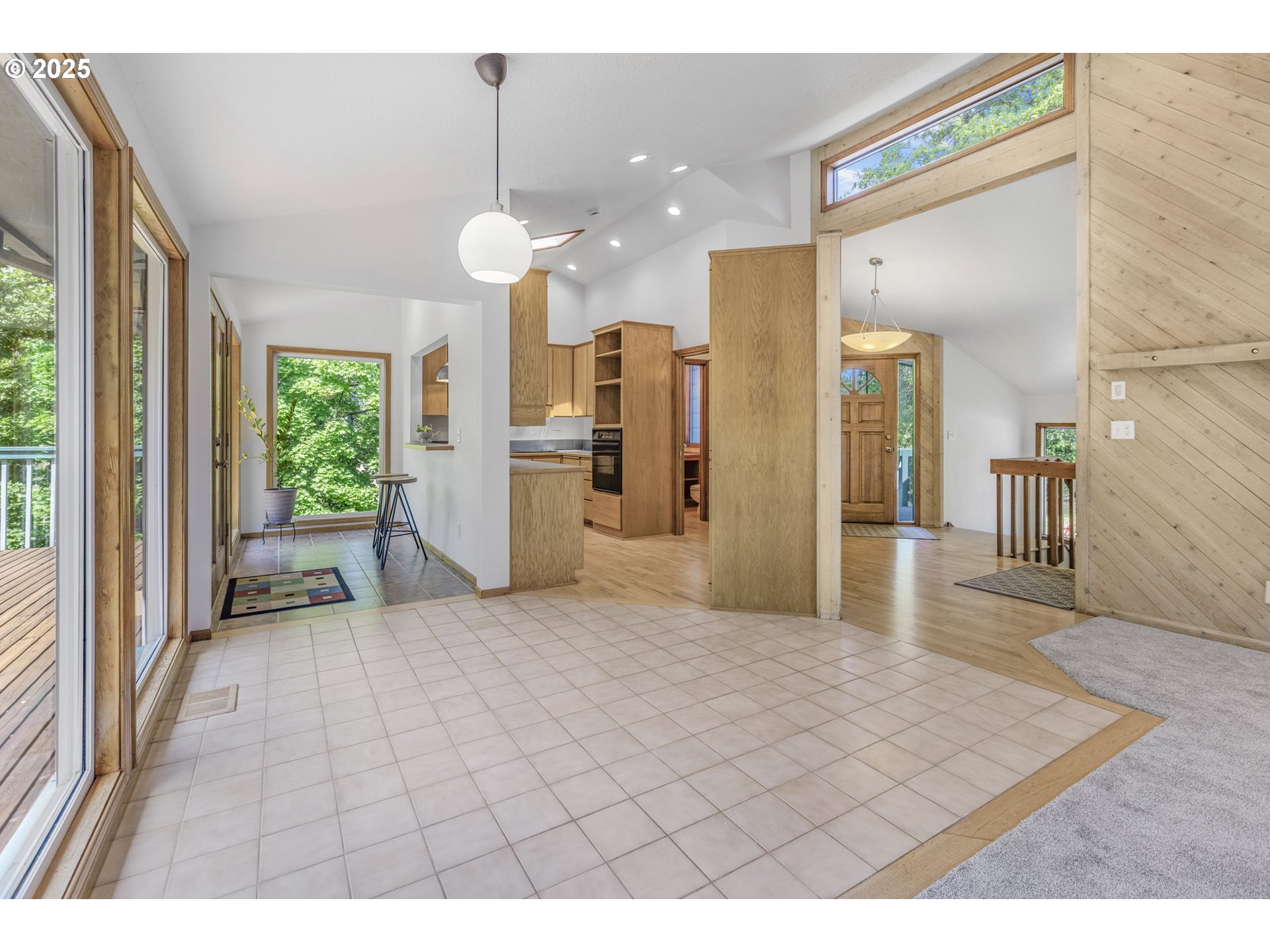 Cottage Grove, Oregon 97424, United States, 3 Bedrooms Bedrooms, ,3 BathroomsBathrooms,Residential,Active,151897