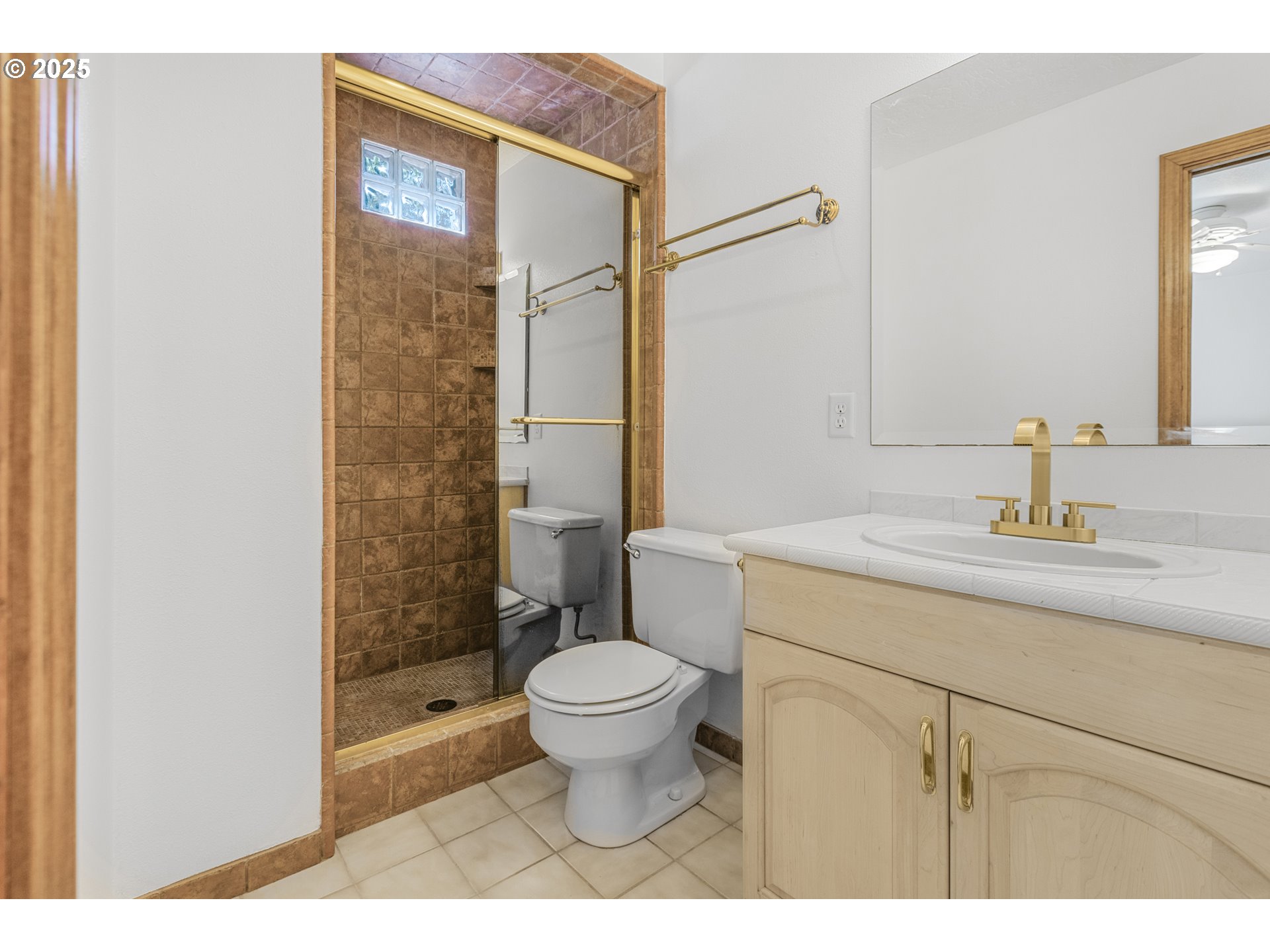 Cottage Grove, Oregon 97424, United States, 3 Bedrooms Bedrooms, ,3 BathroomsBathrooms,Residential,Active,151897