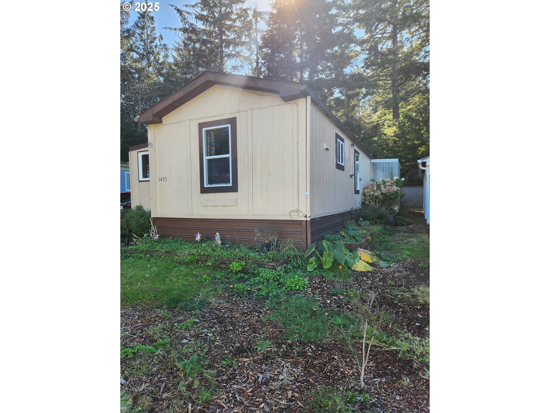1435 VENTANA CT