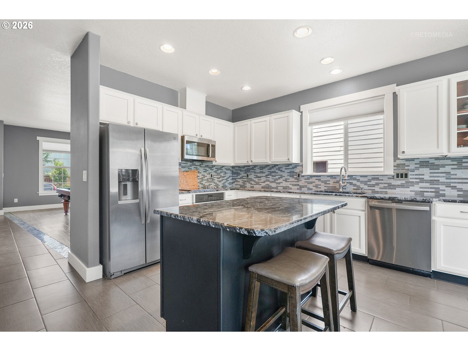 364 NE 20TH AVE