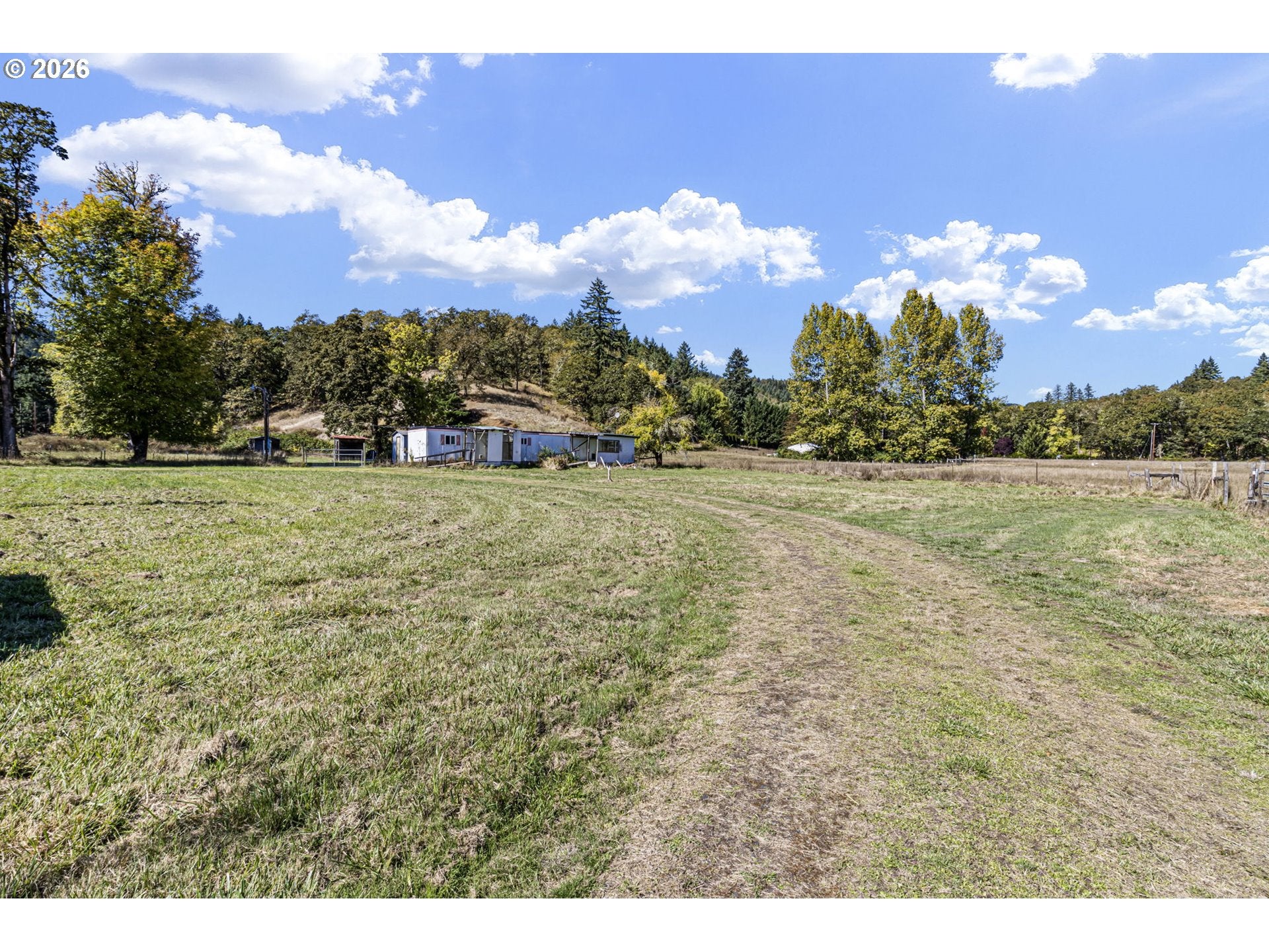 239 INDIAN CREEK DR