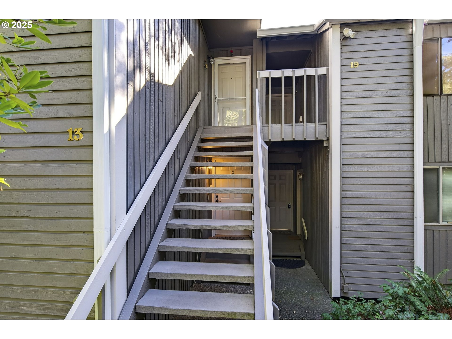 44 EAGLE CREST DR 18
