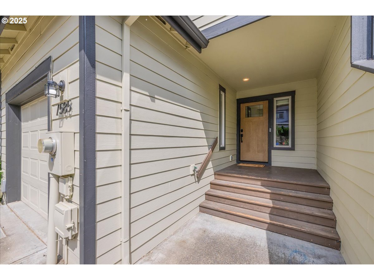 7585 SW ONNAF CT