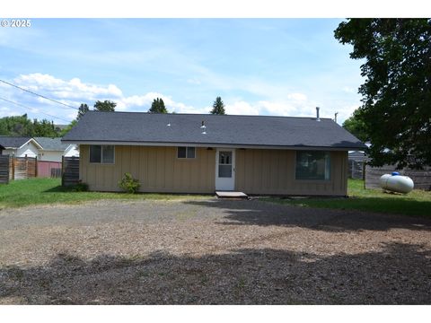 203 S ALDER ST Wallowa OR 97885
