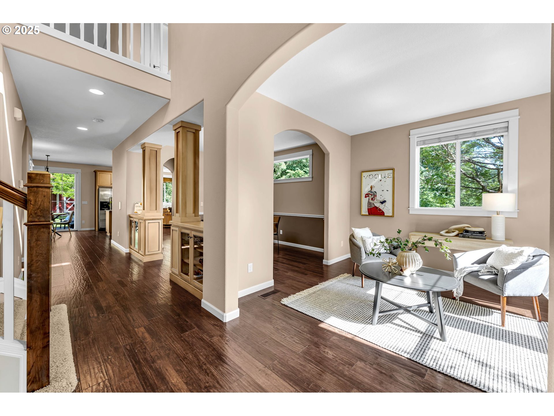 11 THOMPSON DR