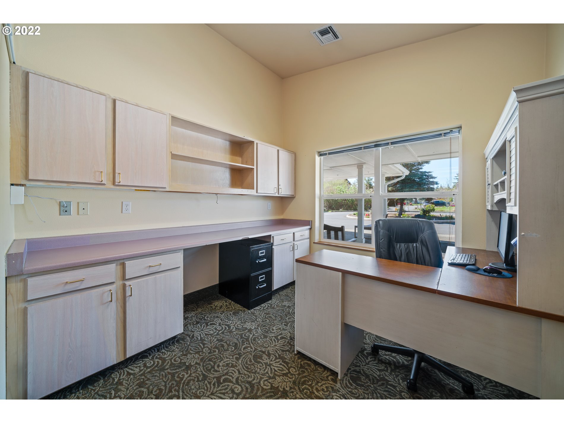 Nehalem, Oregon 97131, United States, ,Commercial,Pending,75028