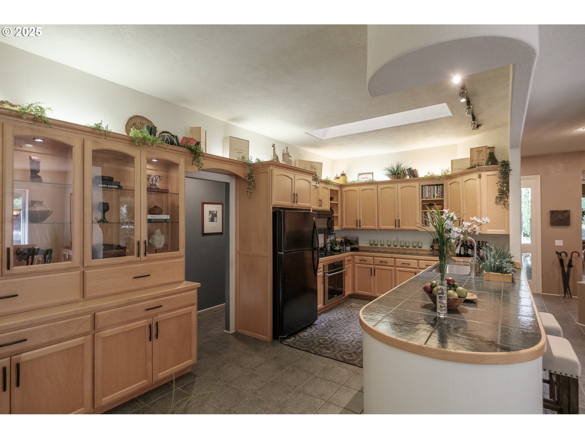 Salem, Oregon 97306, United States, 3 Bedrooms Bedrooms, ,2 BathroomsBathrooms,Residential,Active,120226