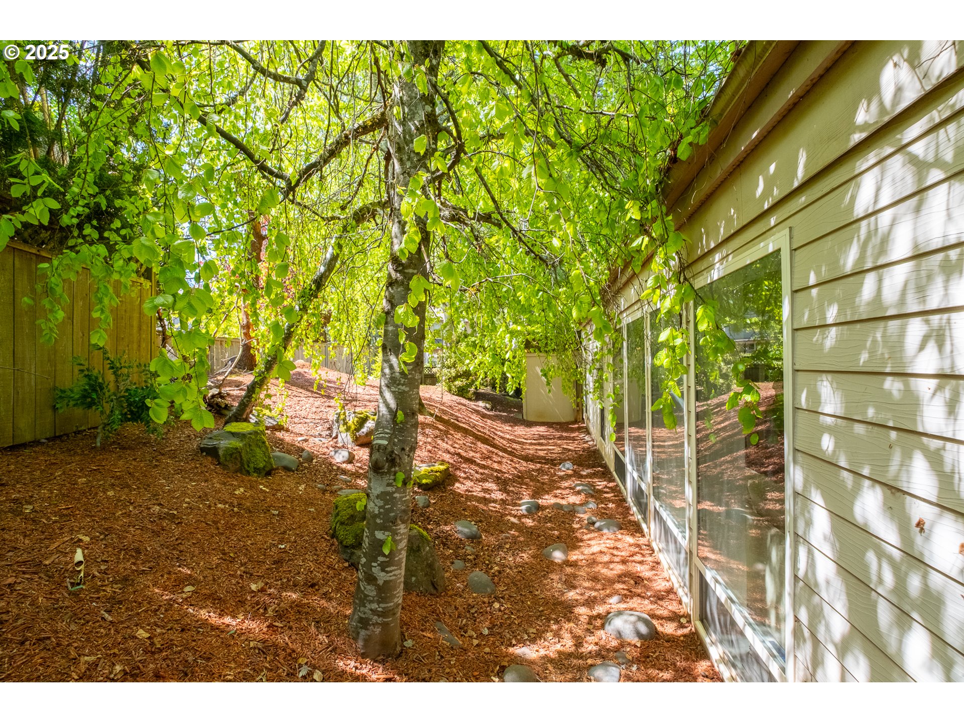 Salem, Oregon 97306, United States, 3 Bedrooms Bedrooms, ,2 BathroomsBathrooms,Residential,Active,120226