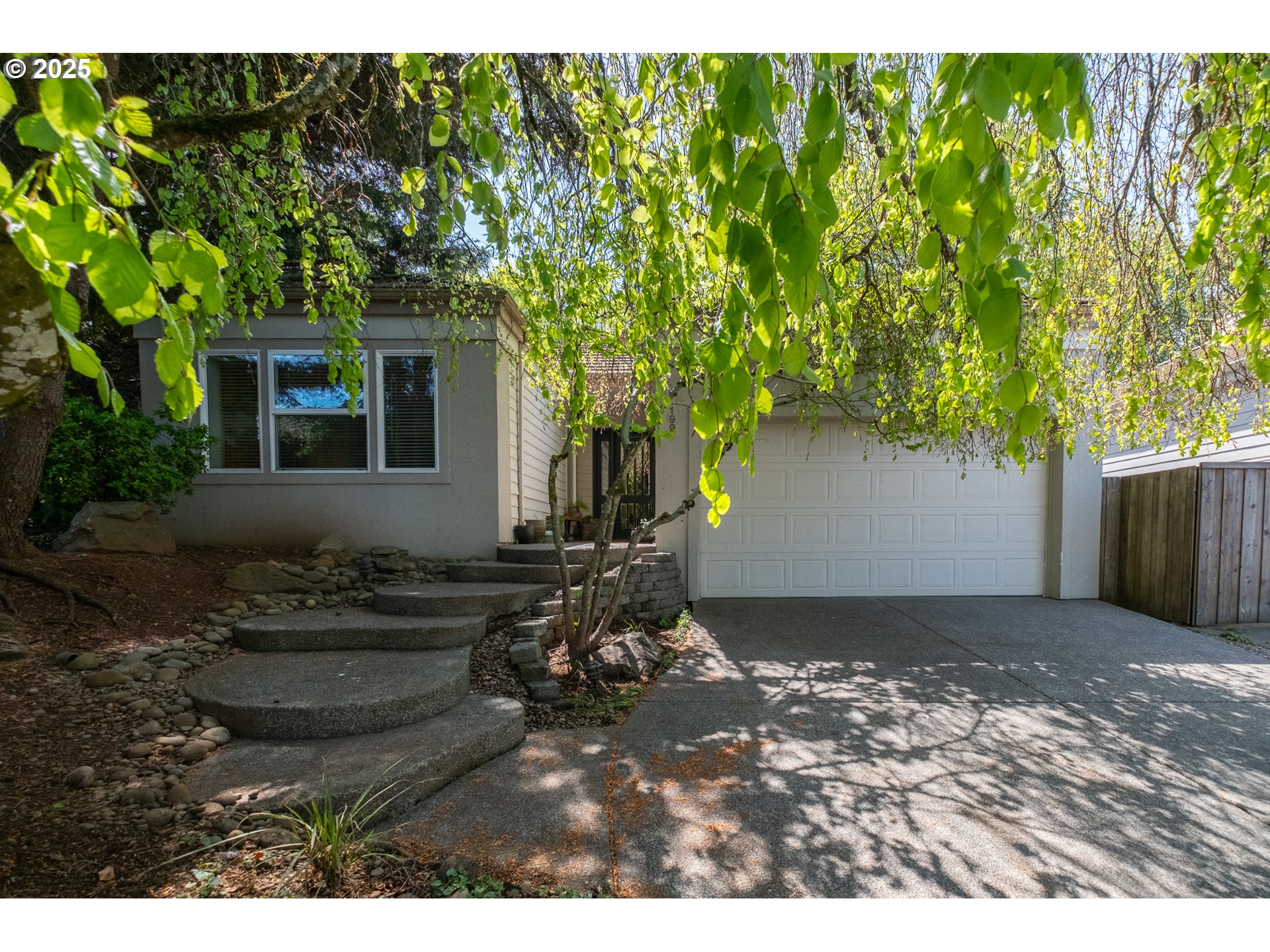 Salem, Oregon 97306, United States, 3 Bedrooms Bedrooms, ,2 BathroomsBathrooms,Residential,Active,120226