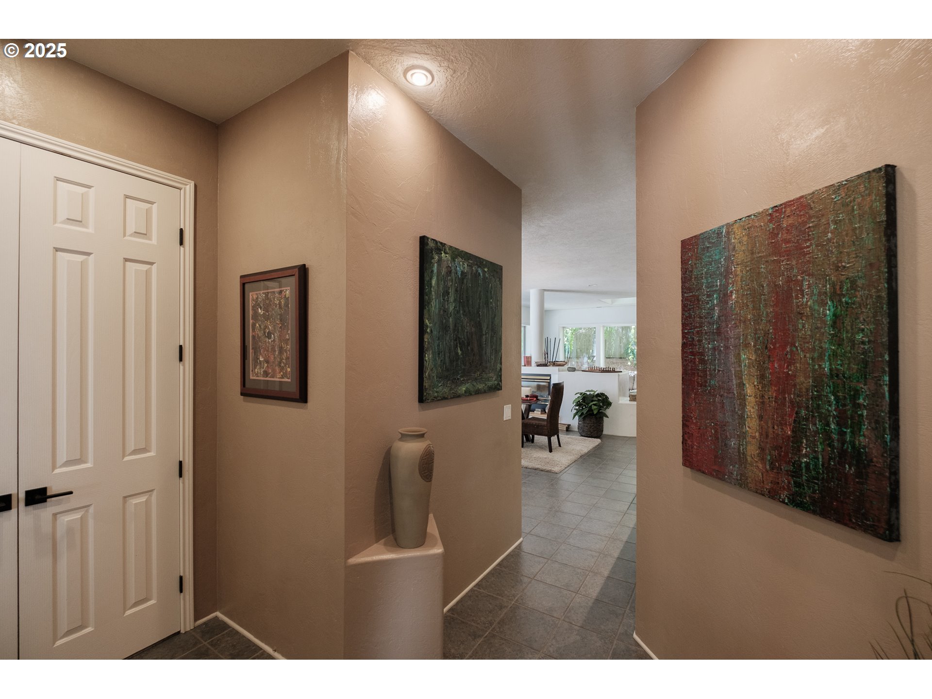 Salem, Oregon 97306, United States, 3 Bedrooms Bedrooms, ,2 BathroomsBathrooms,Residential,Active,120226