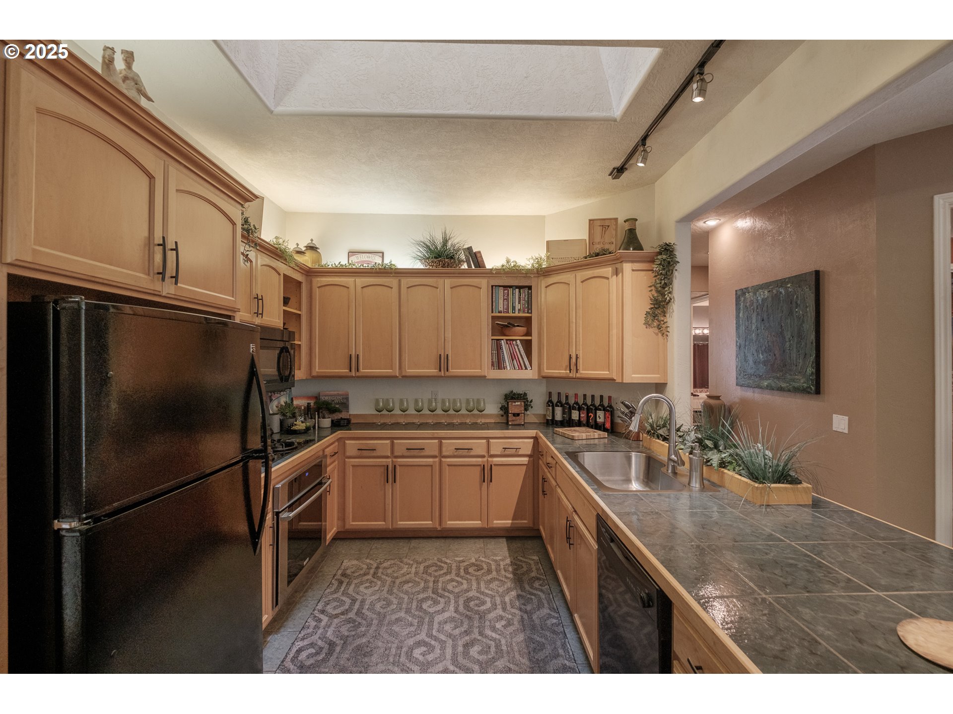 Salem, Oregon 97306, United States, 3 Bedrooms Bedrooms, ,2 BathroomsBathrooms,Residential,Active,120226