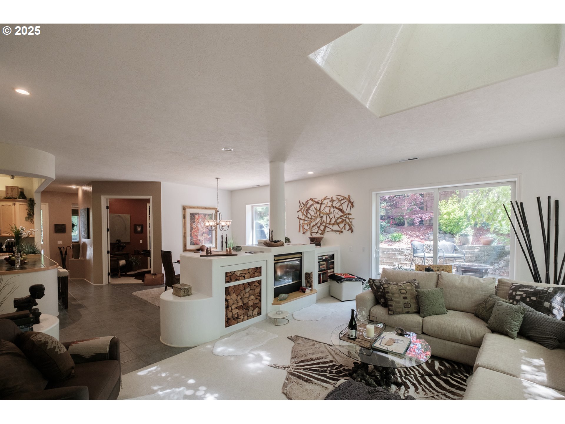 Salem, Oregon 97306, United States, 3 Bedrooms Bedrooms, ,2 BathroomsBathrooms,Residential,Active,120226