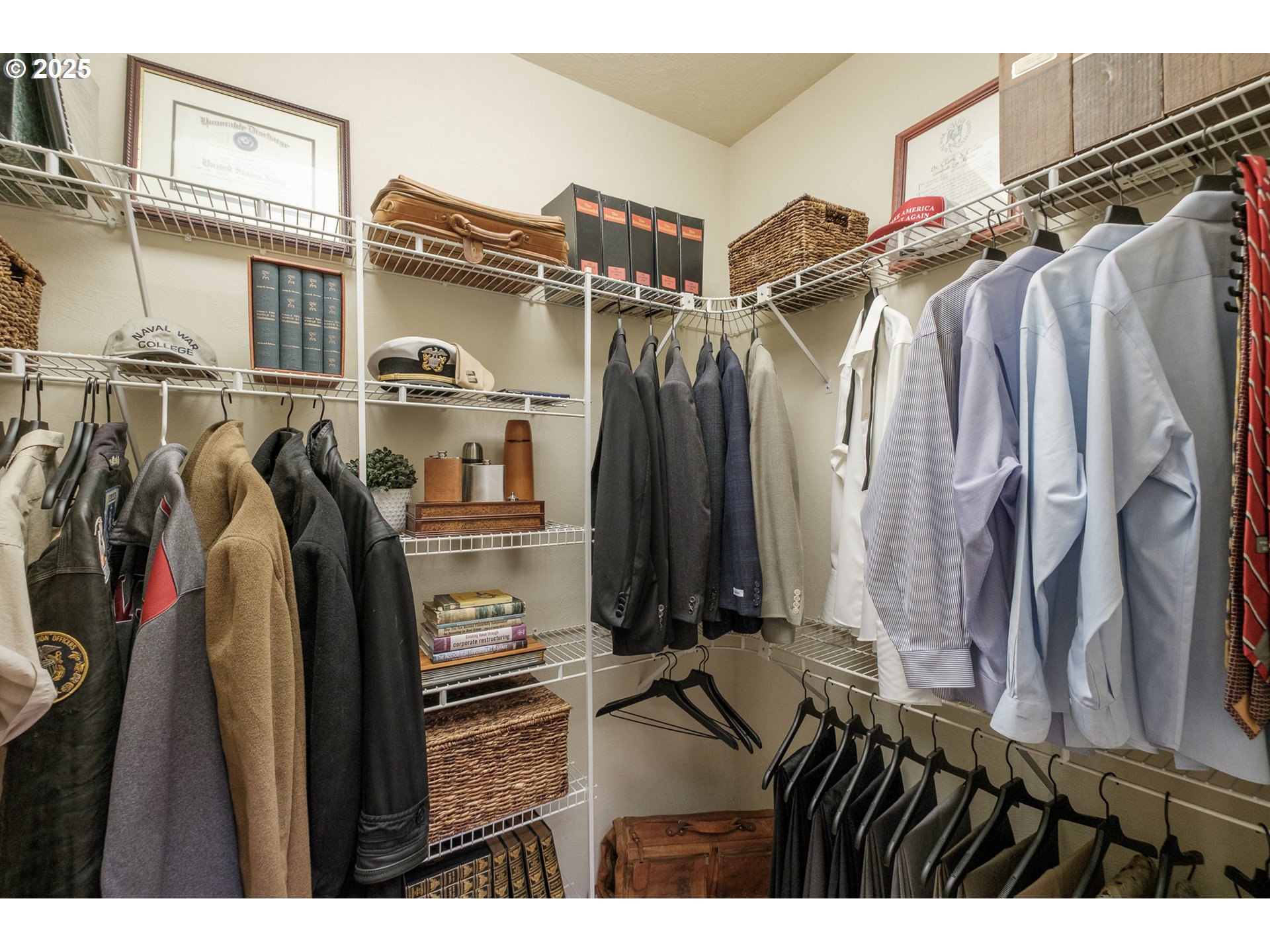 Salem, Oregon 97306, United States, 3 Bedrooms Bedrooms, ,2 BathroomsBathrooms,Residential,Active,120226