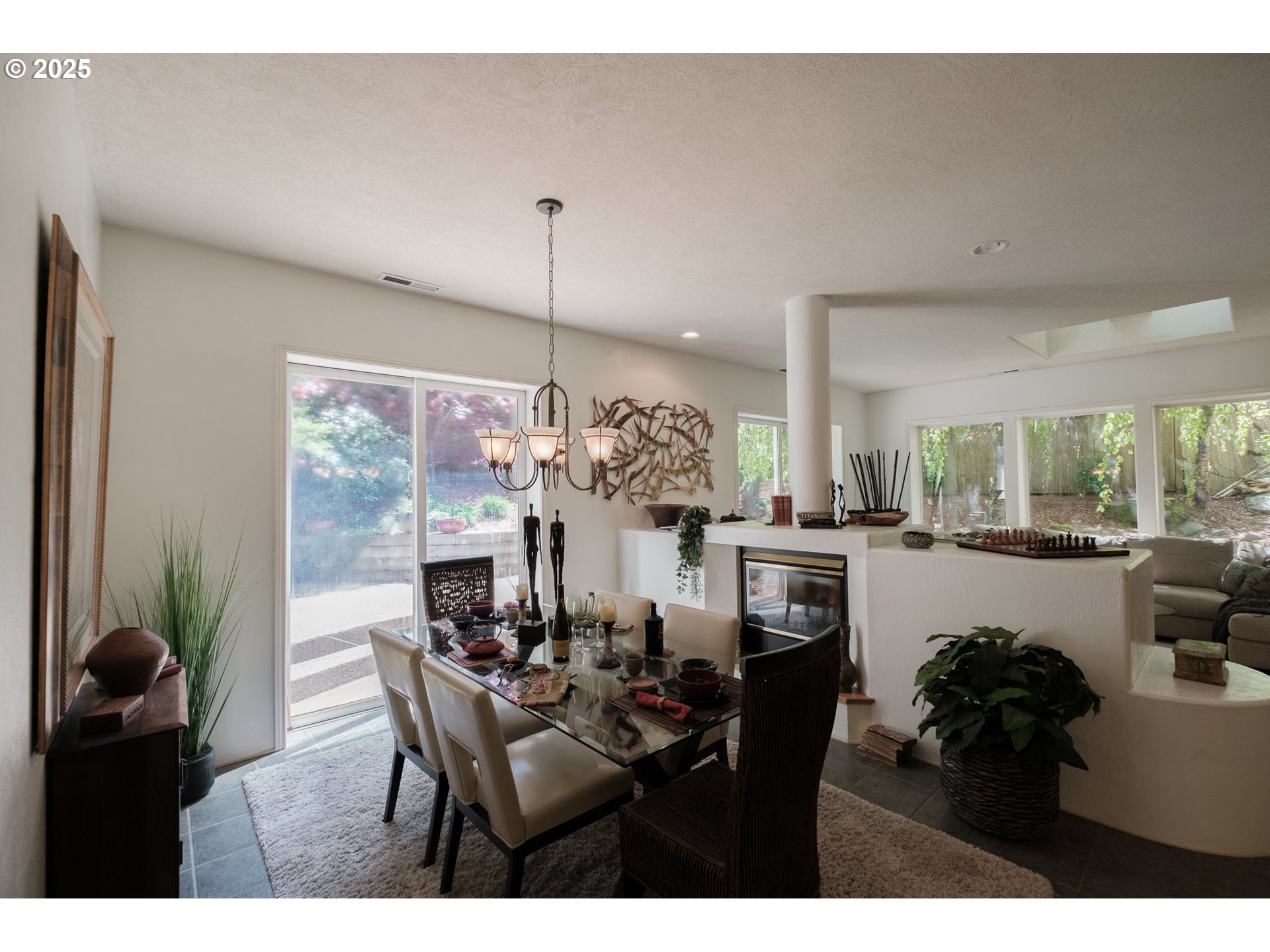 Salem, Oregon 97306, United States, 3 Bedrooms Bedrooms, ,2 BathroomsBathrooms,Residential,Active,120226