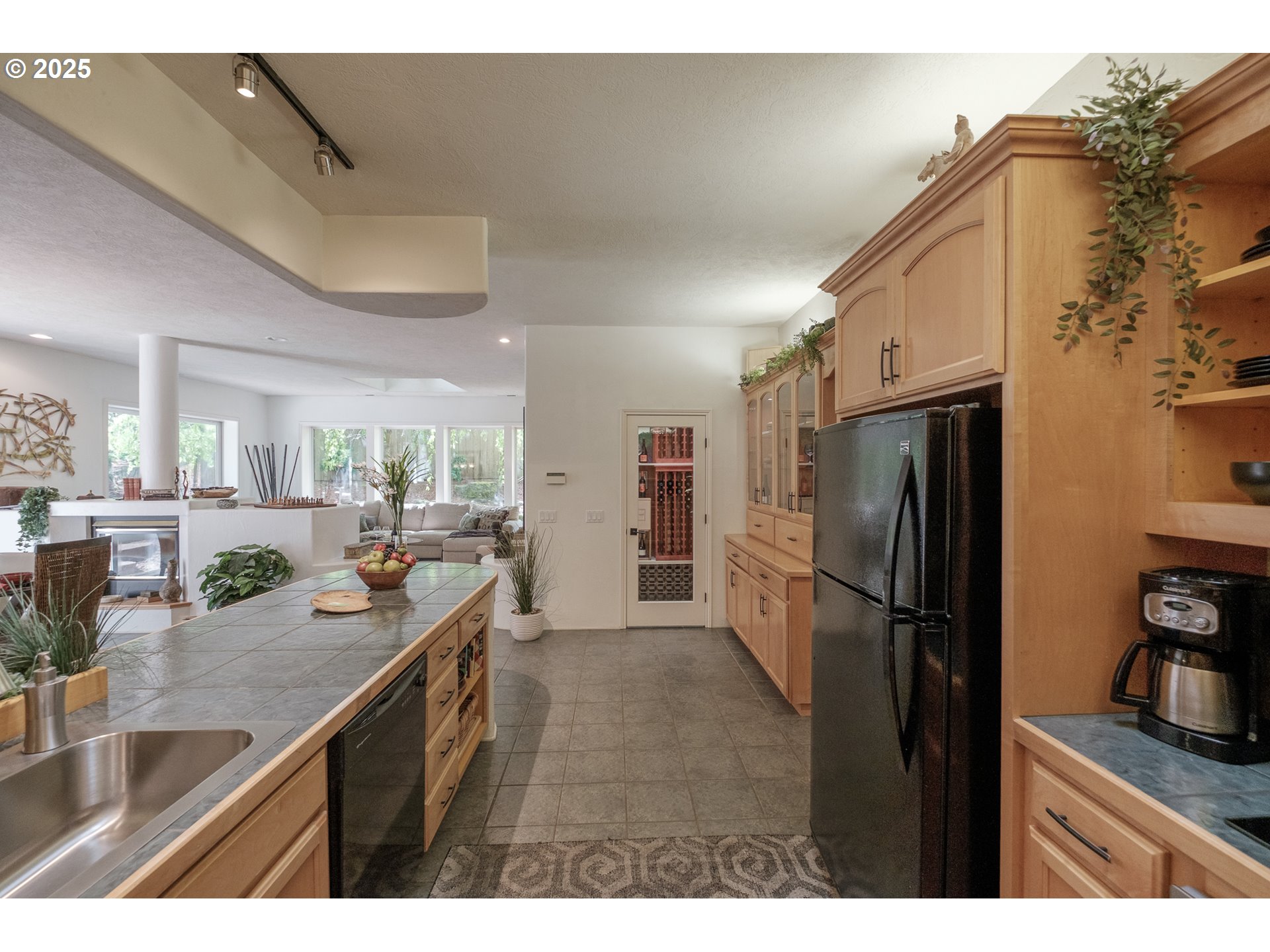 Salem, Oregon 97306, United States, 3 Bedrooms Bedrooms, ,2 BathroomsBathrooms,Residential,Active,120226