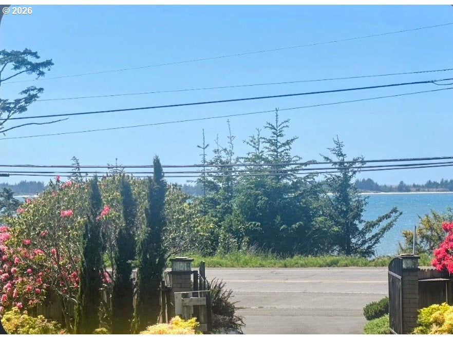 92094 CAPE ARAGO HWY S
