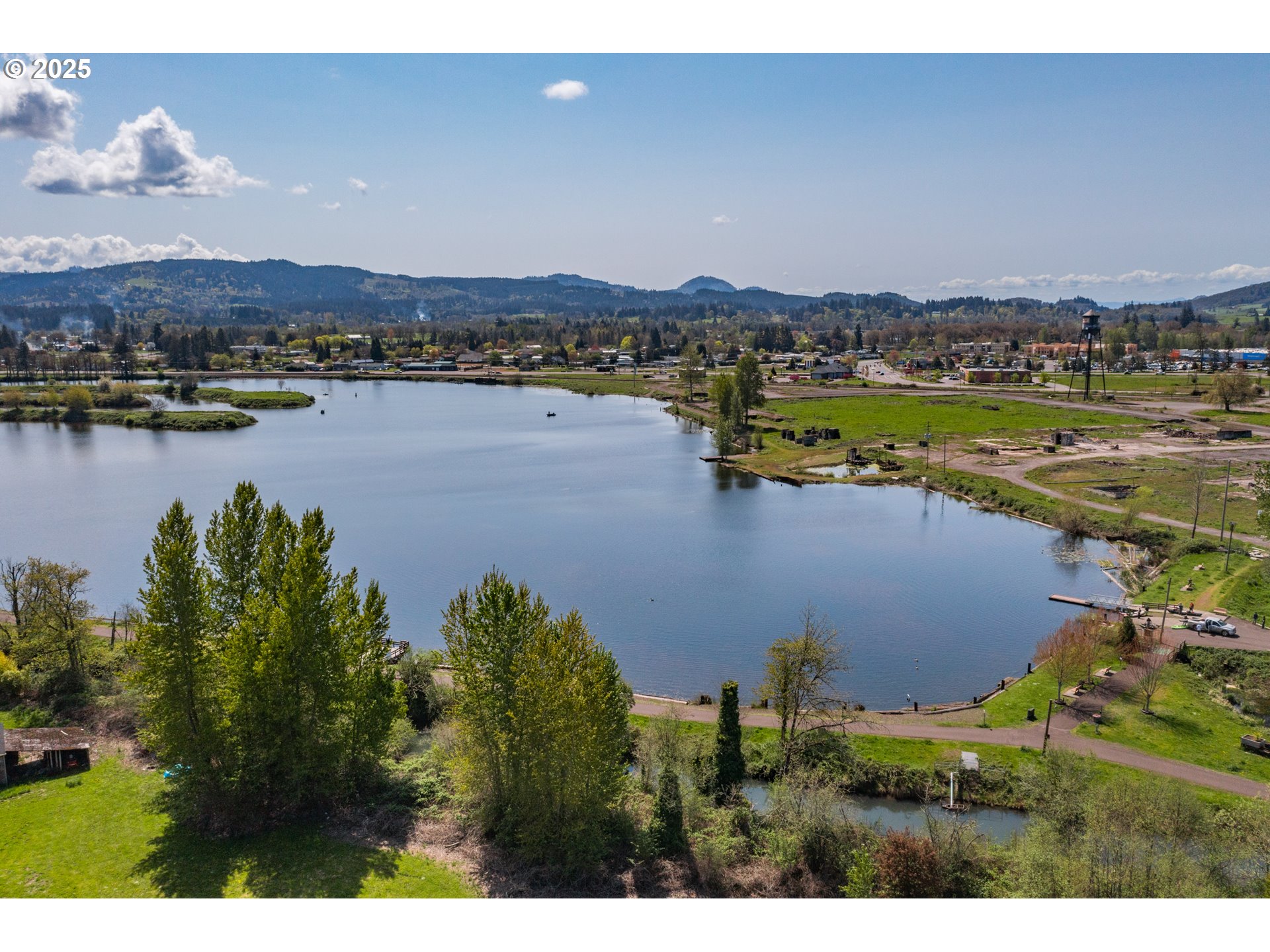 Lebanon, Oregon 97355, United States, 9 Bedrooms Bedrooms, ,8 BathroomsBathrooms,Residential,Active,77615