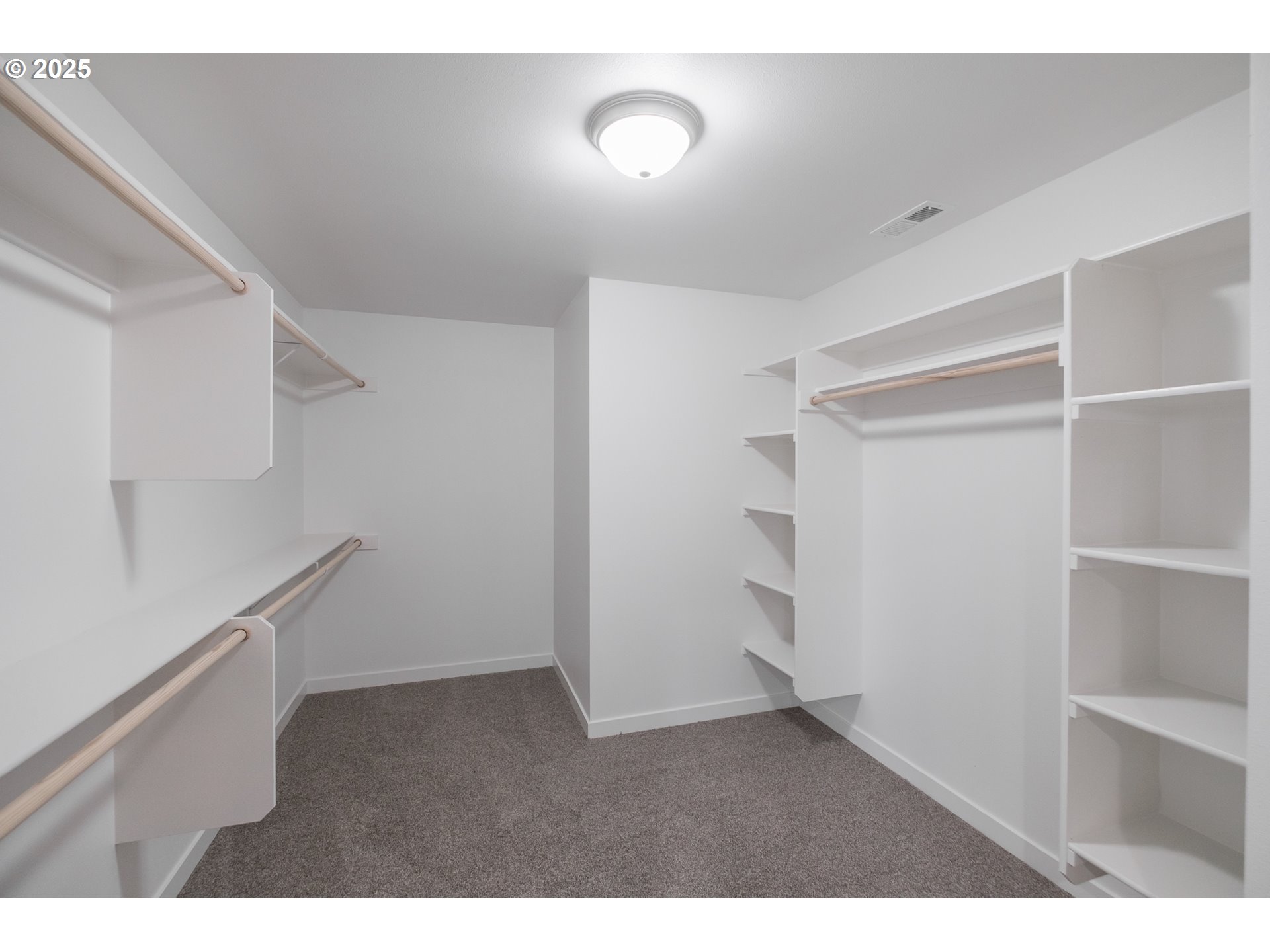 Lebanon, Oregon 97355, United States, 9 Bedrooms Bedrooms, ,8 BathroomsBathrooms,Residential,Active,77615