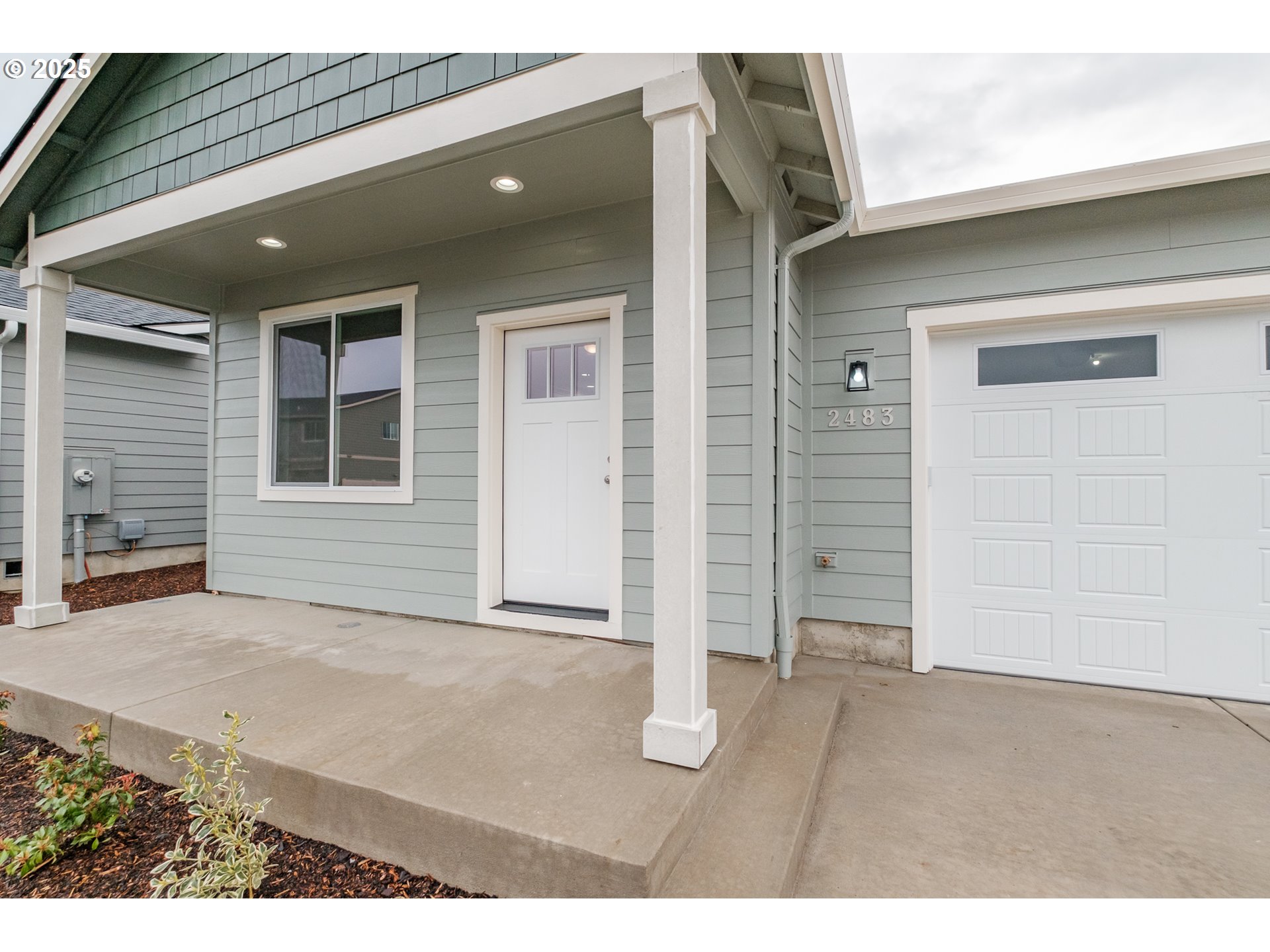 Lebanon, Oregon 97355, United States, 9 Bedrooms Bedrooms, ,8 BathroomsBathrooms,Residential,Active,77615