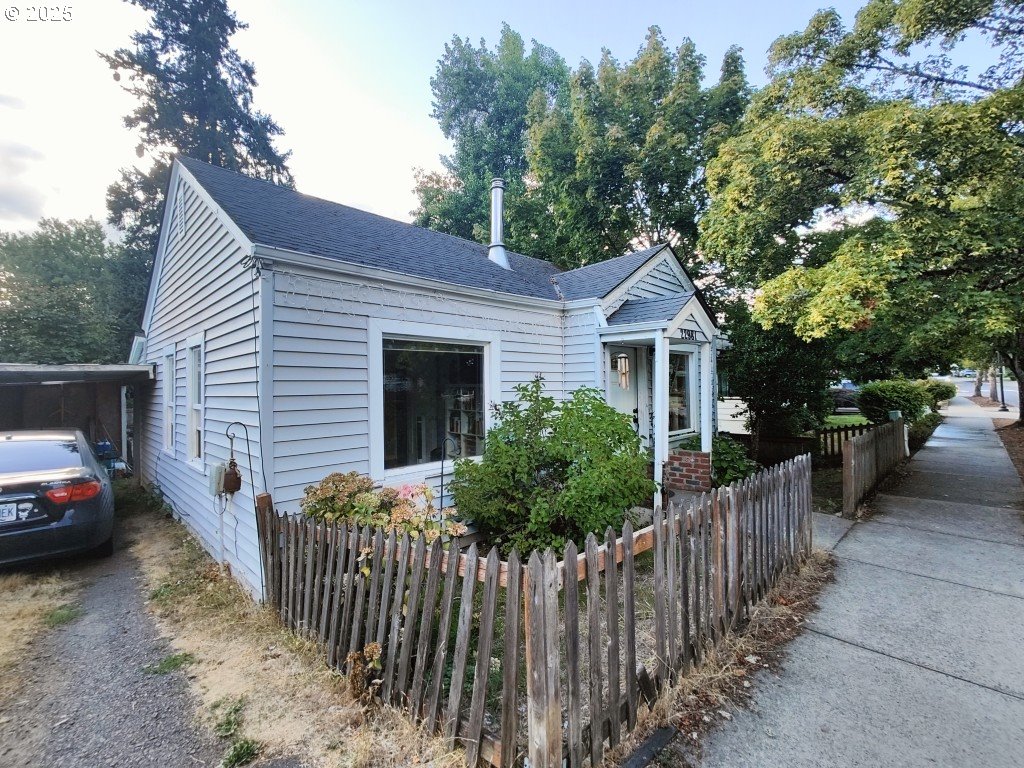 22981 SW MAIN ST