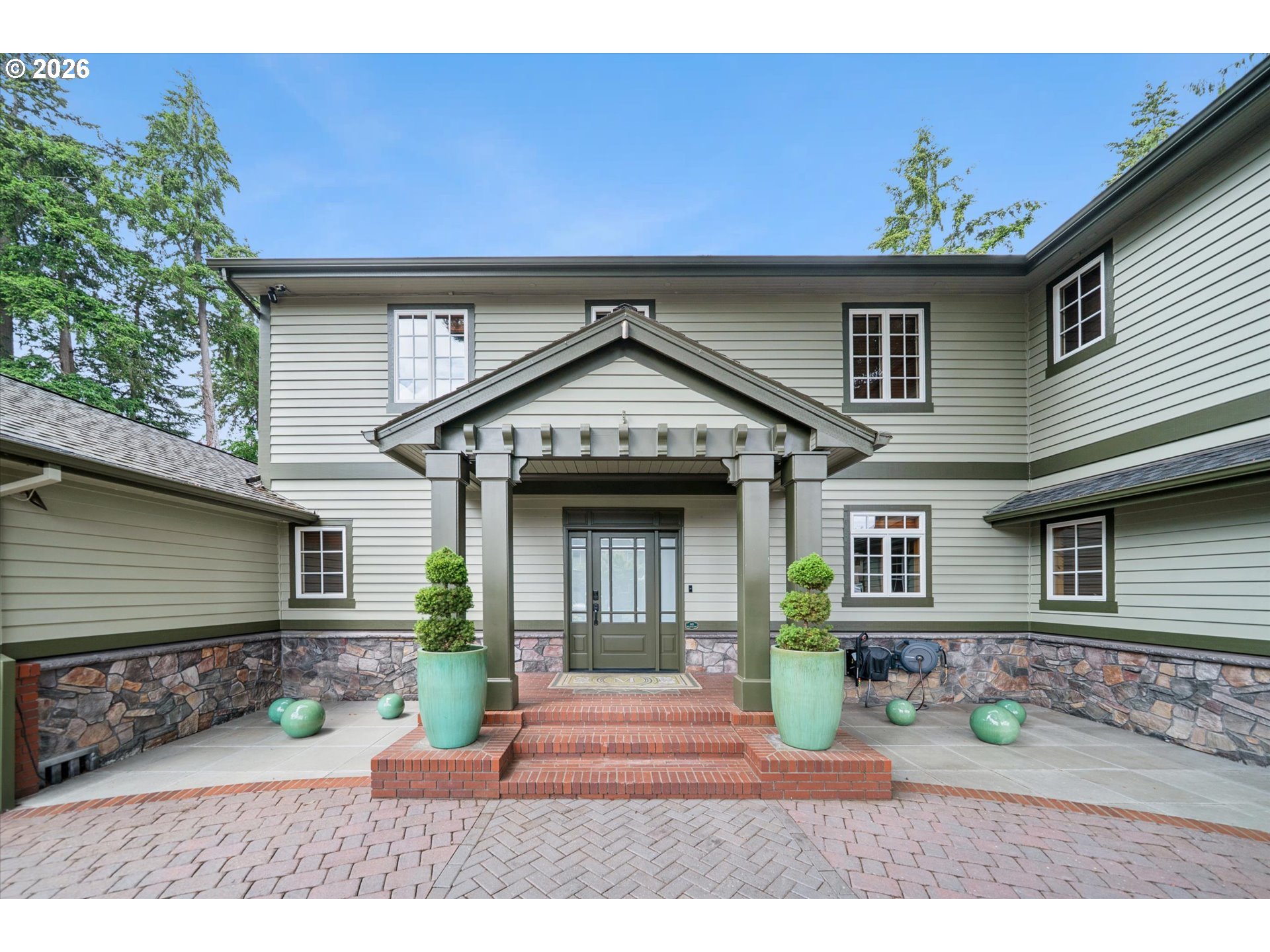 16686 Maple CIR