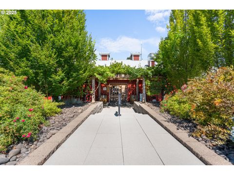 21338 OAK LN Aurora OR 97002