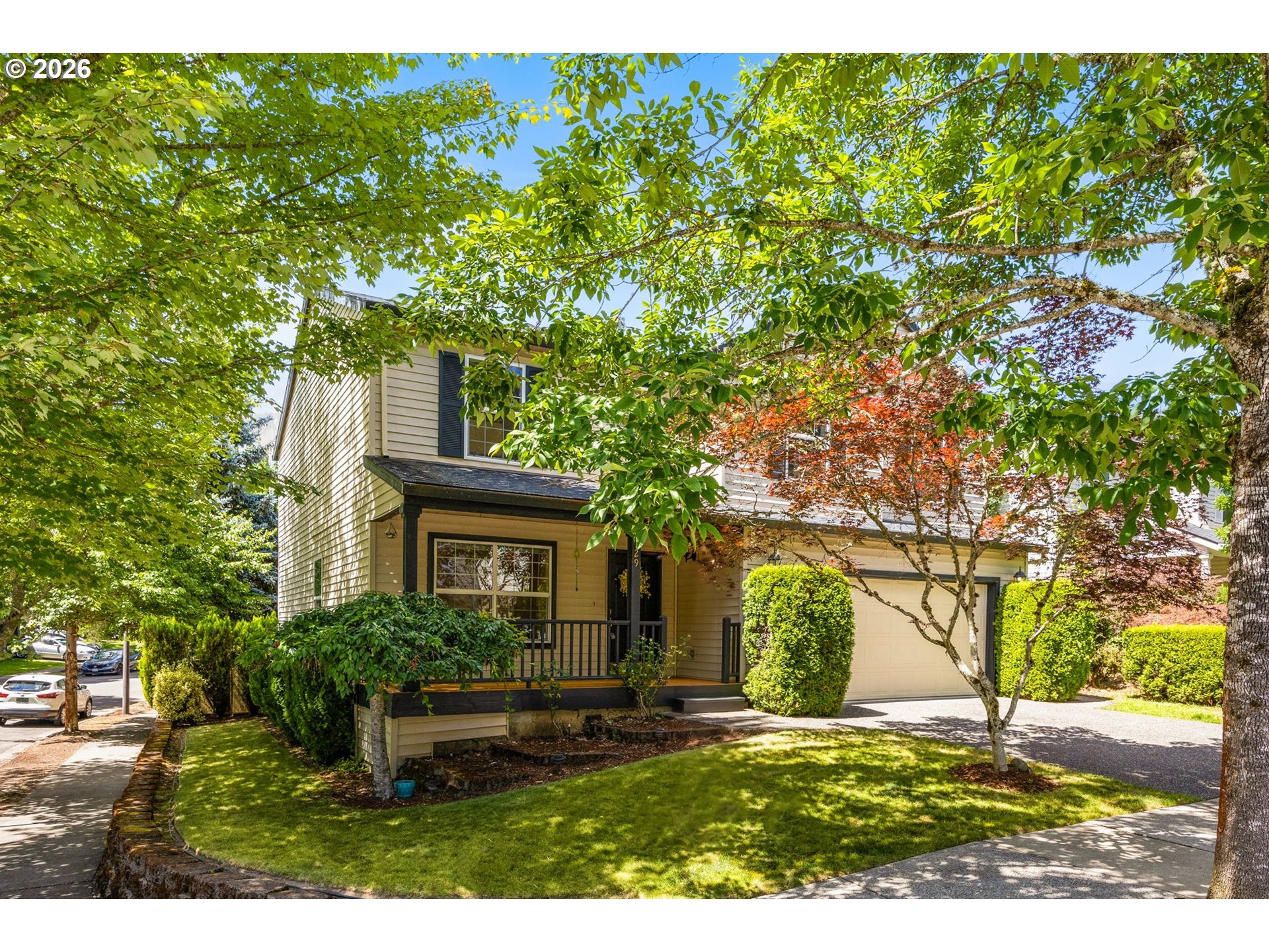 129 NE DANBURY AVE