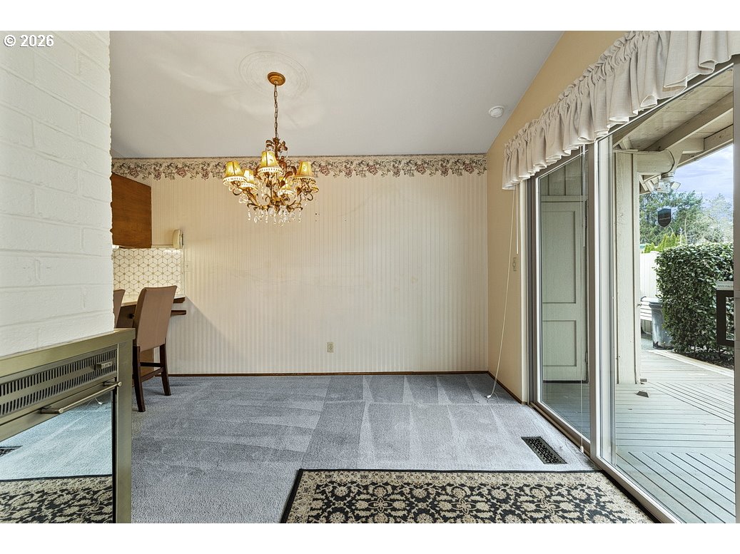 13601 NE SACRAMENTO ST