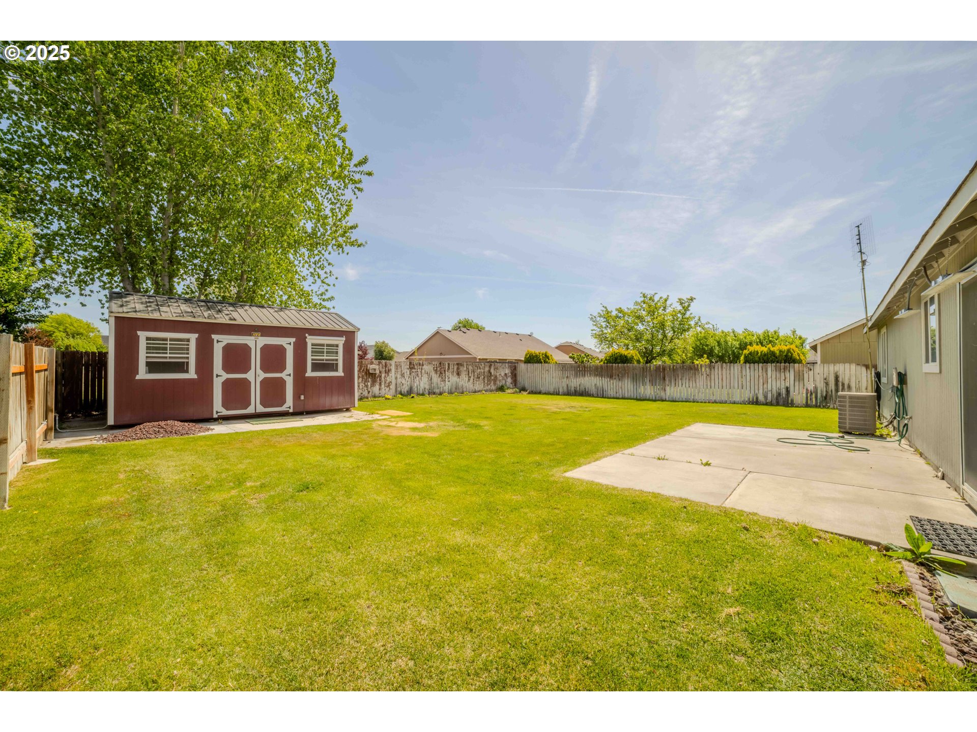 523 JUNIPER DR
