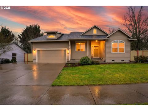 213 SW BLUE HERON CT McMinnville OR 97128
