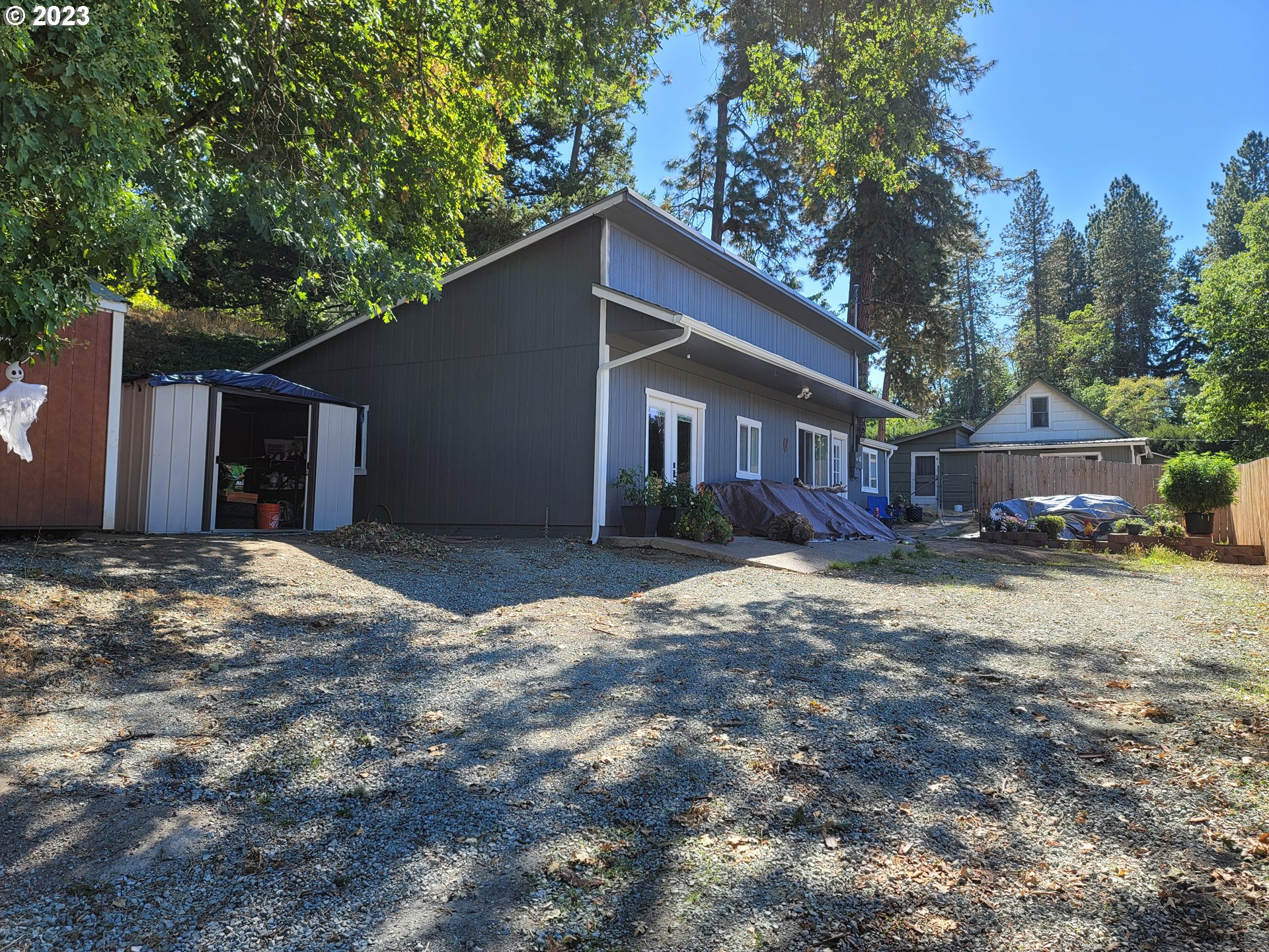 130 AKER DR