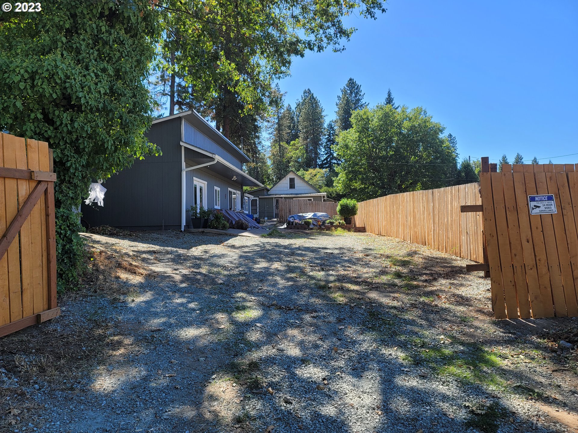 130 AKER DR