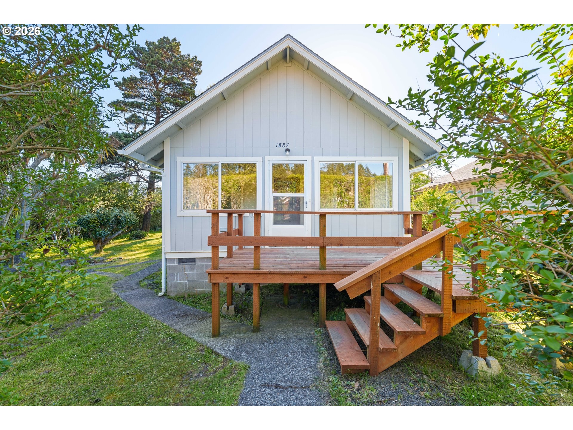 Madrona ST