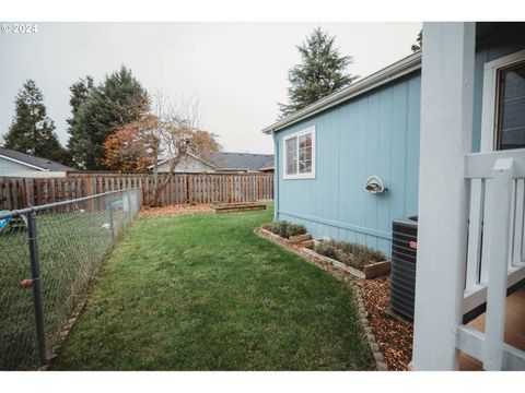 A home in Newberg