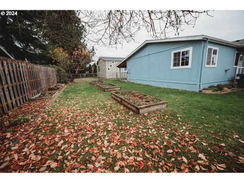 A home in Newberg