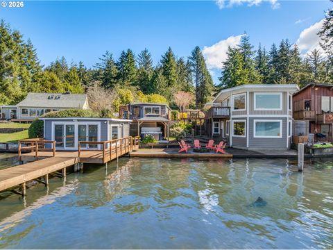 1381 NE EAST DEVILS LAKE RD Otis OR 97368