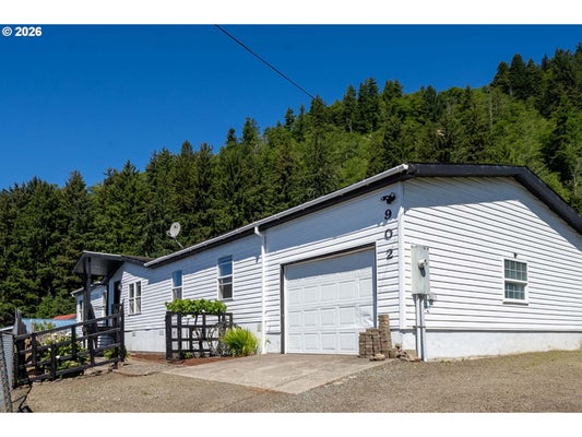 902 ACACIA AVE, GARIBALDI, OR 97118 - Image 36e1afff530ea2d86acdd50904aa465e/1453662685