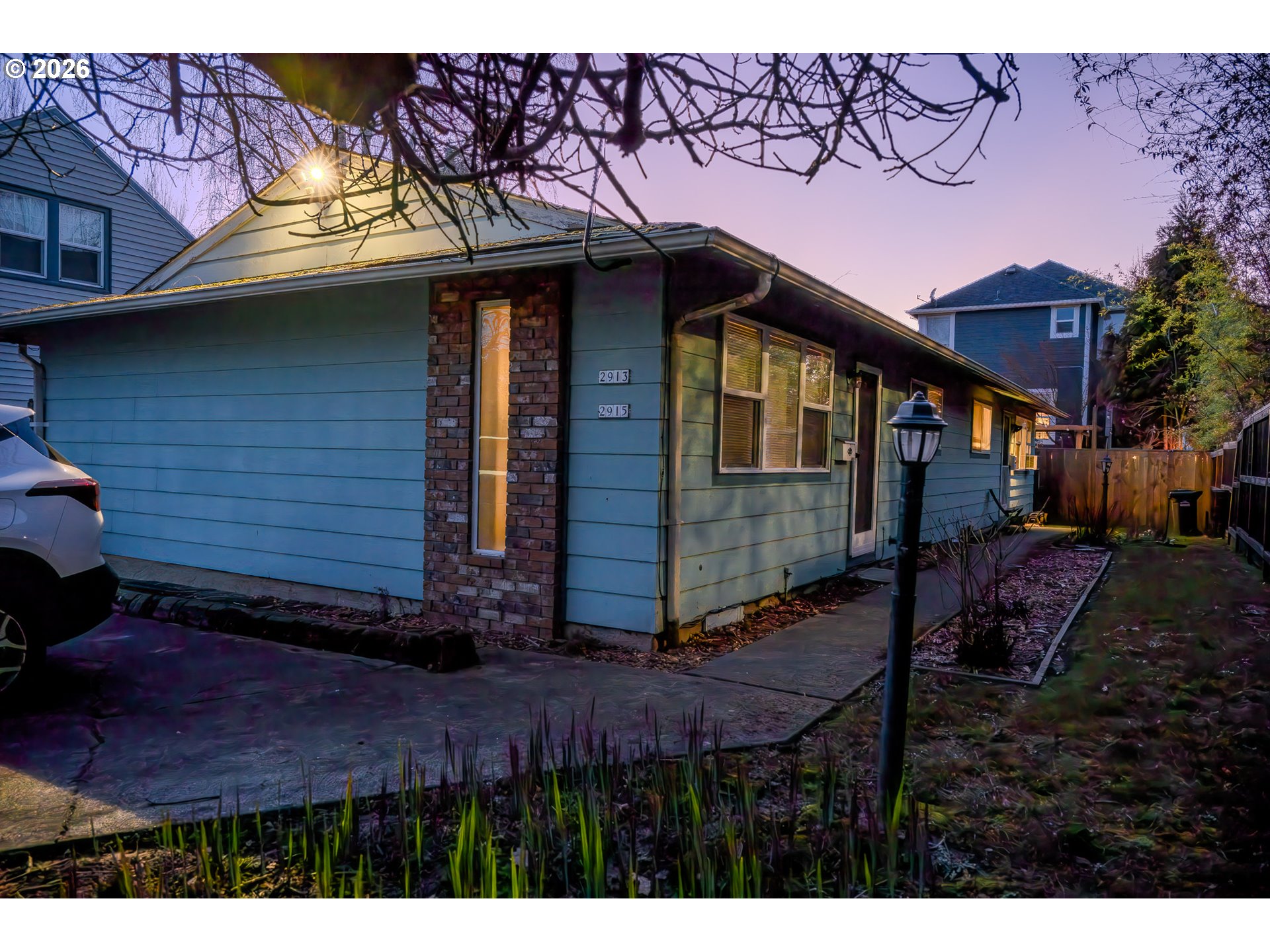 2913/2915 SE 19TH AVE