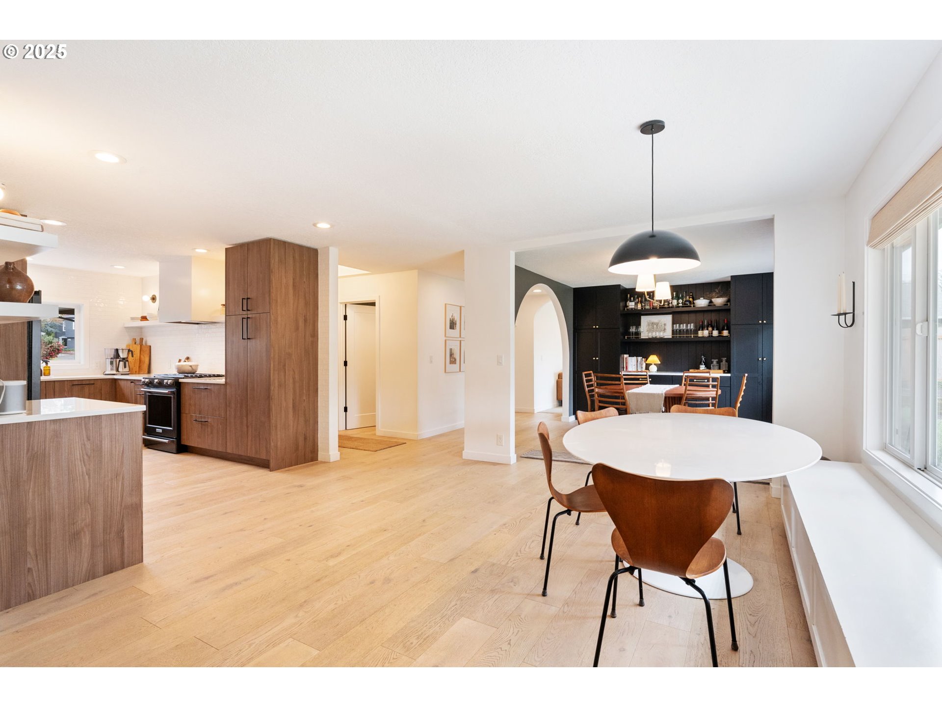 2900 NW EASTWAY CT
