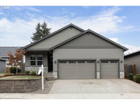 1099 NE REGAN HILL LOOP Estacada OR 97023