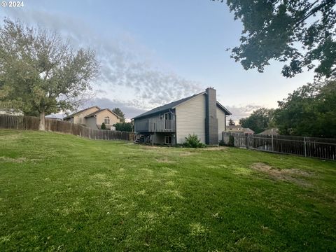 A home in Hermiston