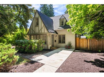 604 SE ANDOVER PL Portland OR 97202