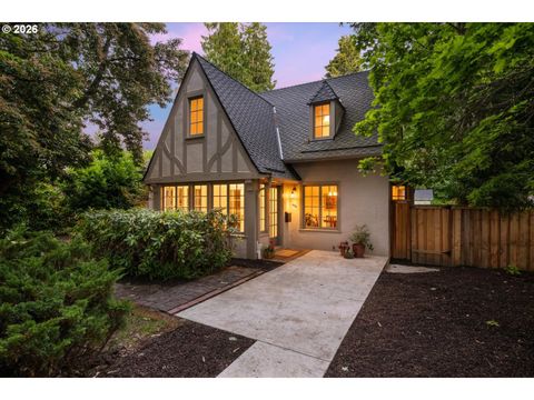 604 SE ANDOVER PL Portland OR 97202